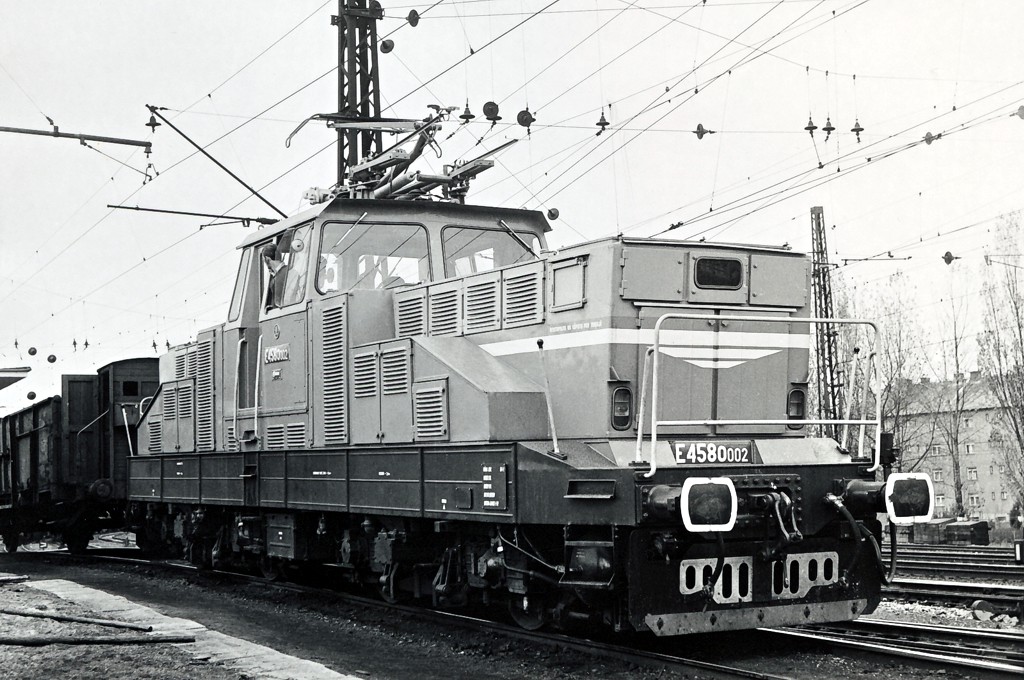 [1024x680] 110002f.jpg