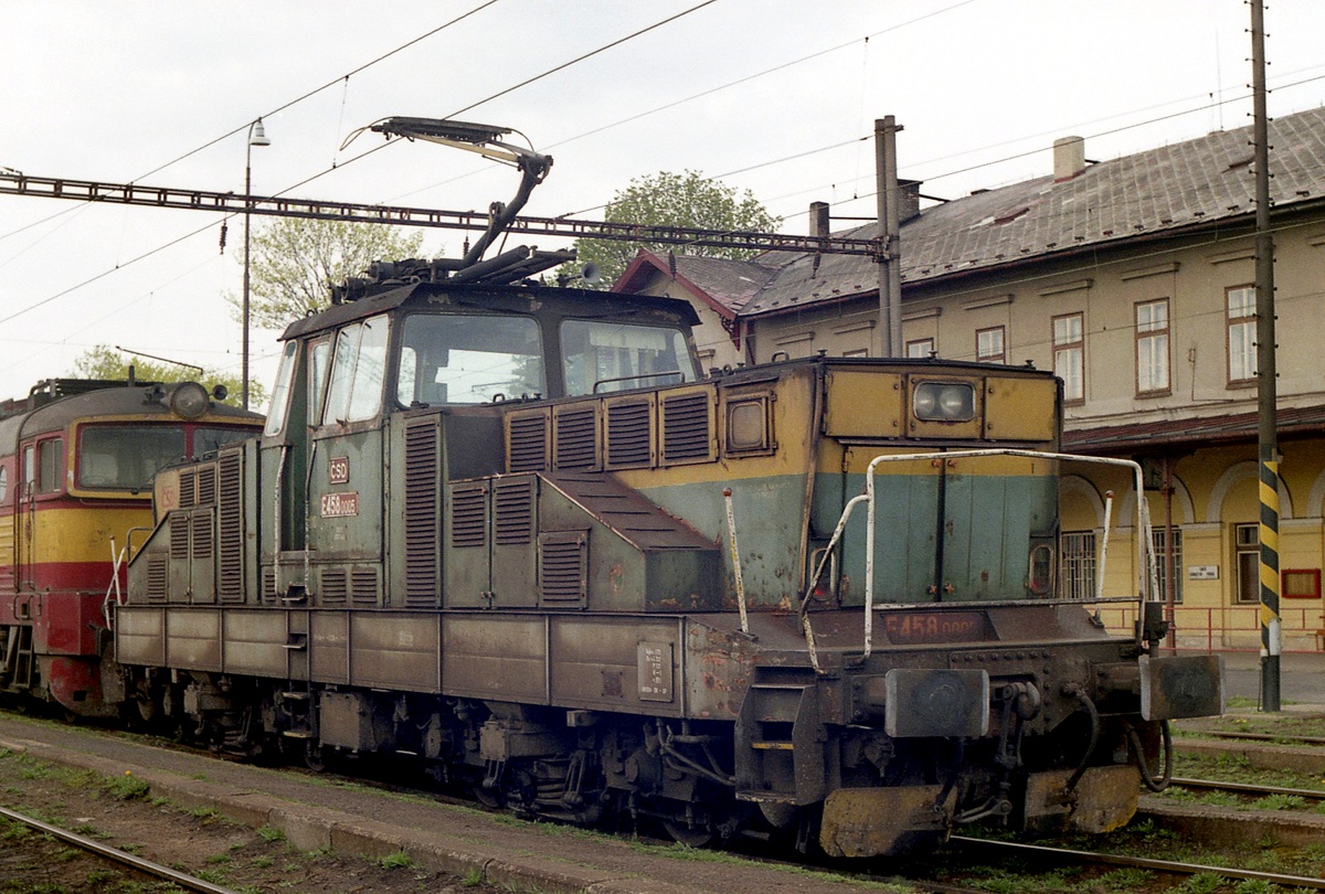 [1200x810] 110005a.jpg