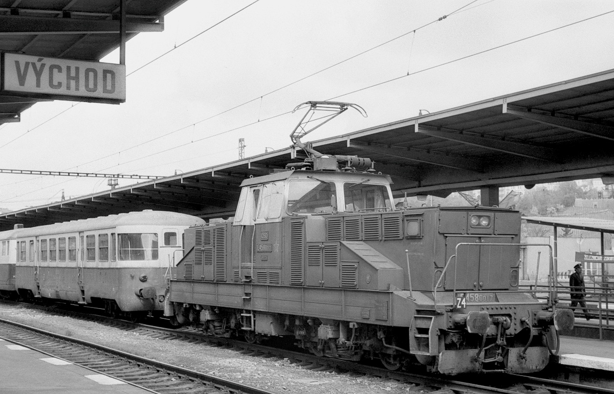 [1200x770] 110017b.jpg