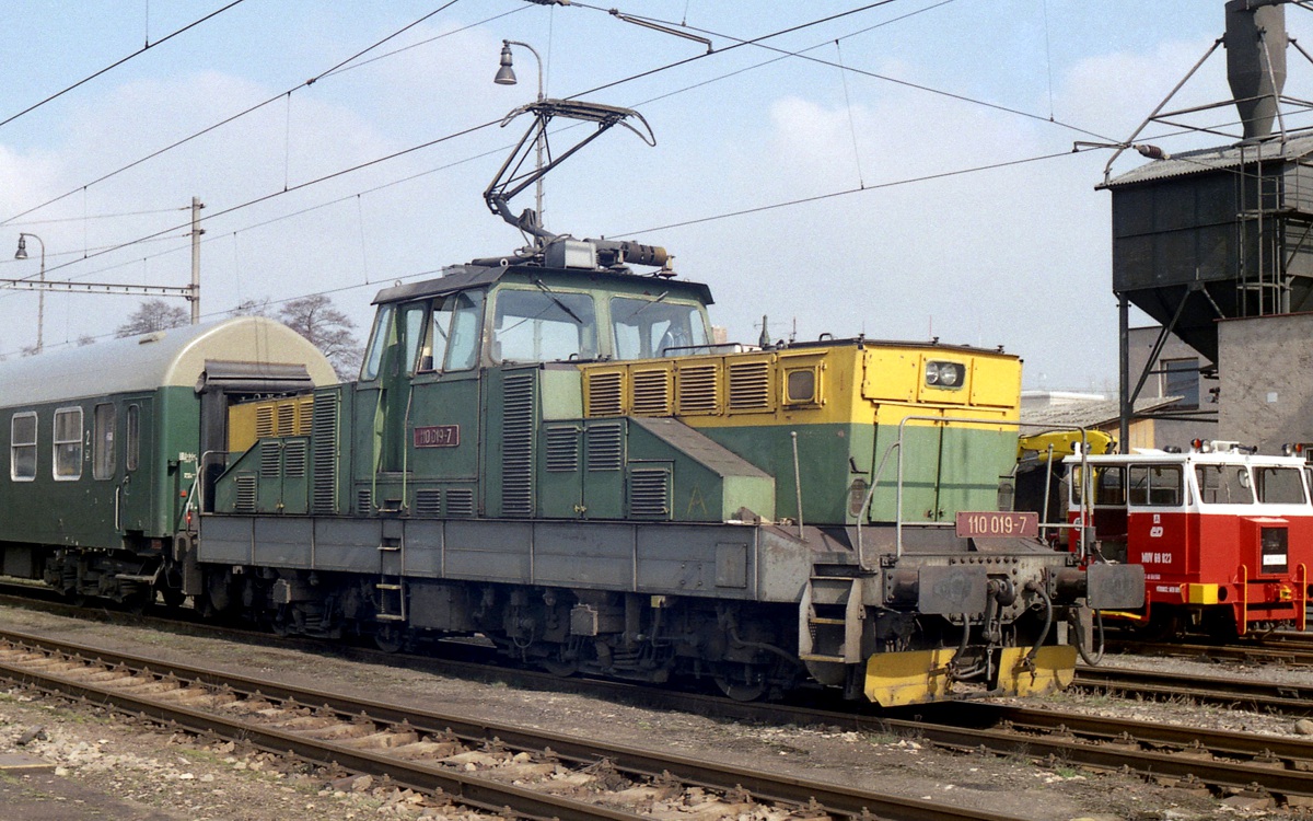 [1200x750] 110019b.jpg