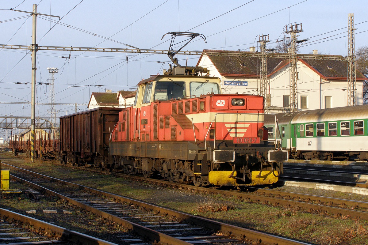 [1200x800] 110024a.jpg