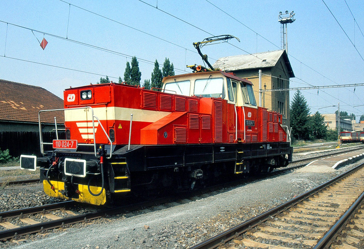 [1200x820] 110024c.jpg