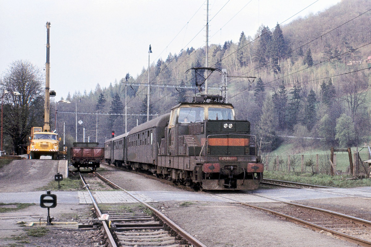 [1200x800] 110027b.jpg