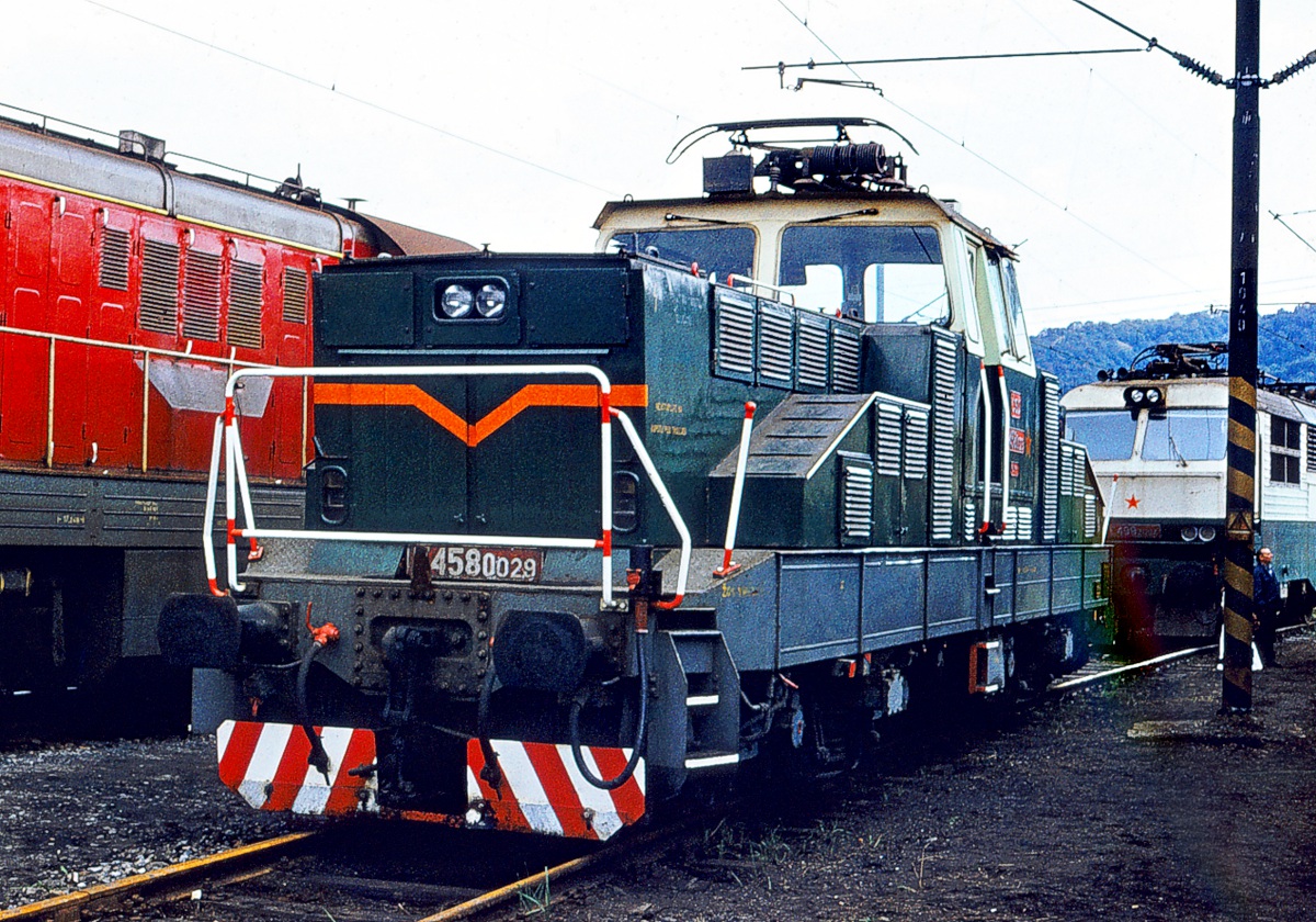 [1200x840] 110029a.jpg