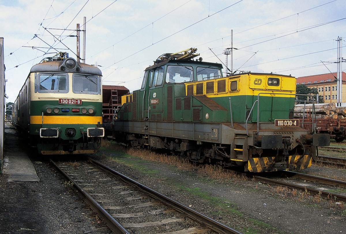 [1200x810] 110030a.jpg