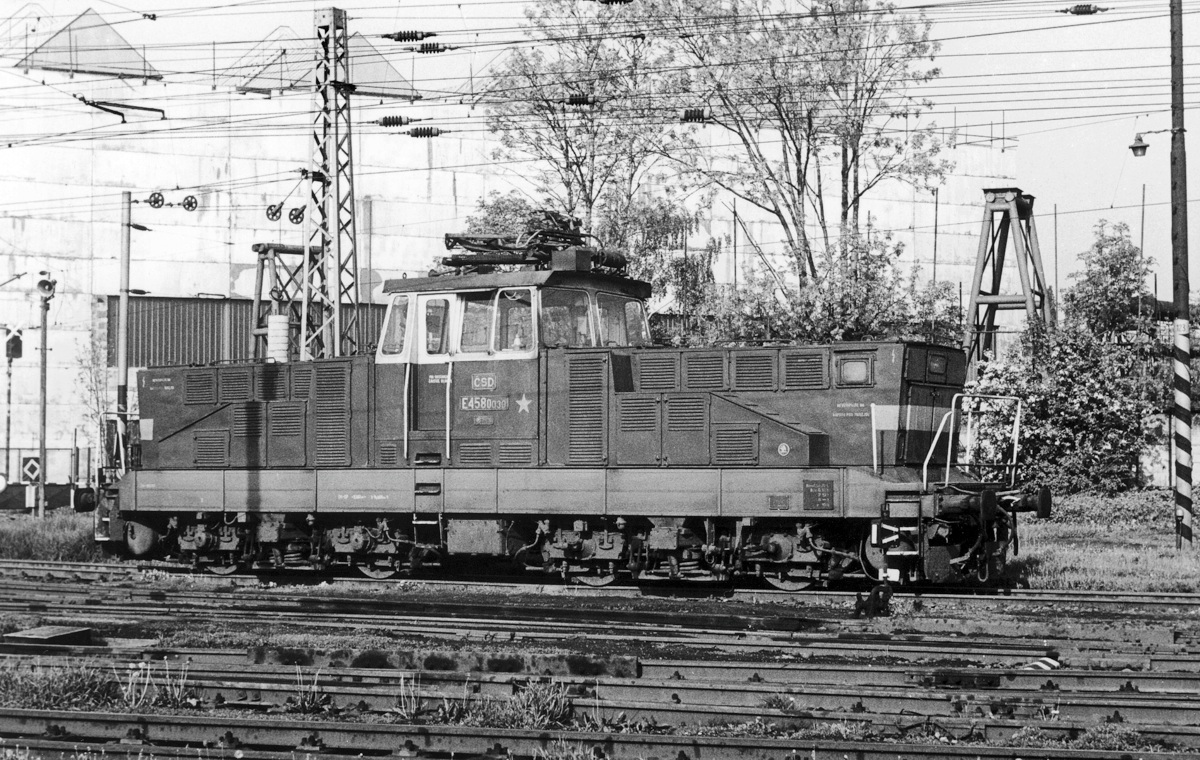 [1200x760] 110030b.jpg