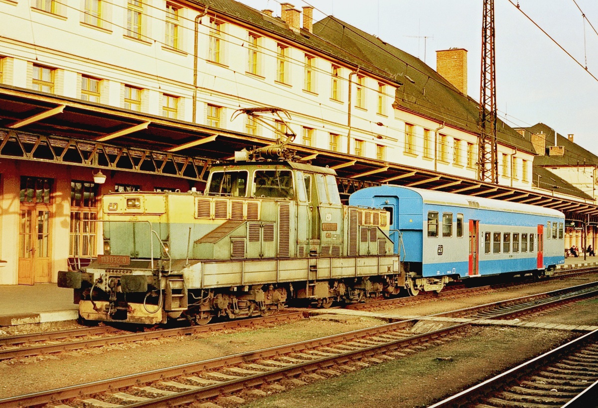 [1200x820] 110032a.jpg