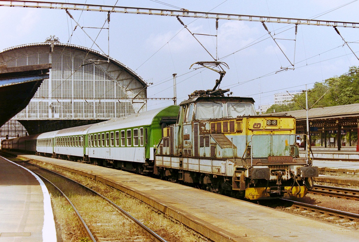 [1200x810] 110032b.jpg