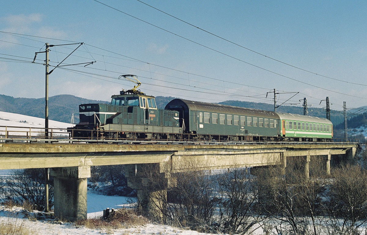 [1200x770] 110033a.jpg