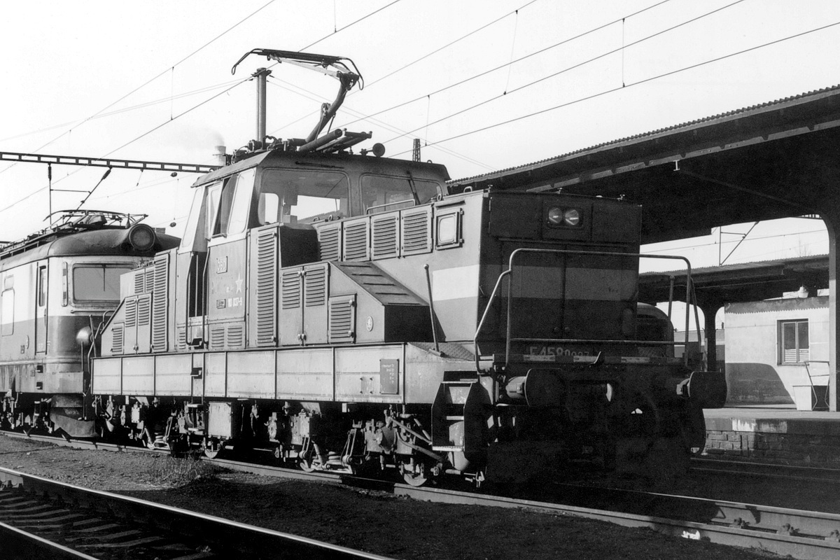 [1200x800] 110037a.jpg