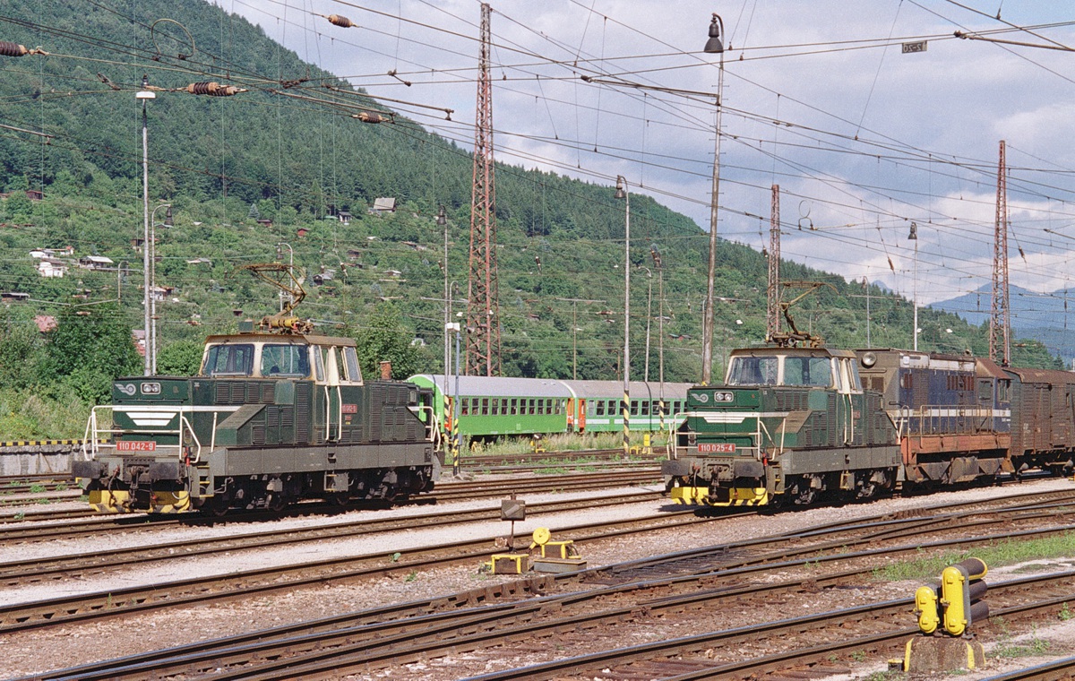 [1200x760] 110042a.jpg