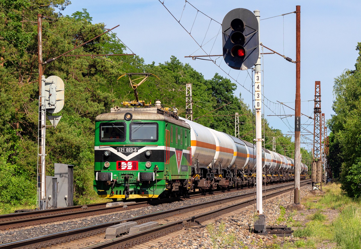 [1200x830] 121023f.jpg