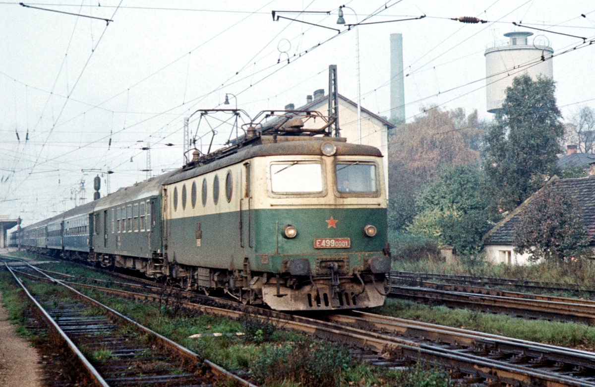 [1200x780] 140001k.jpg