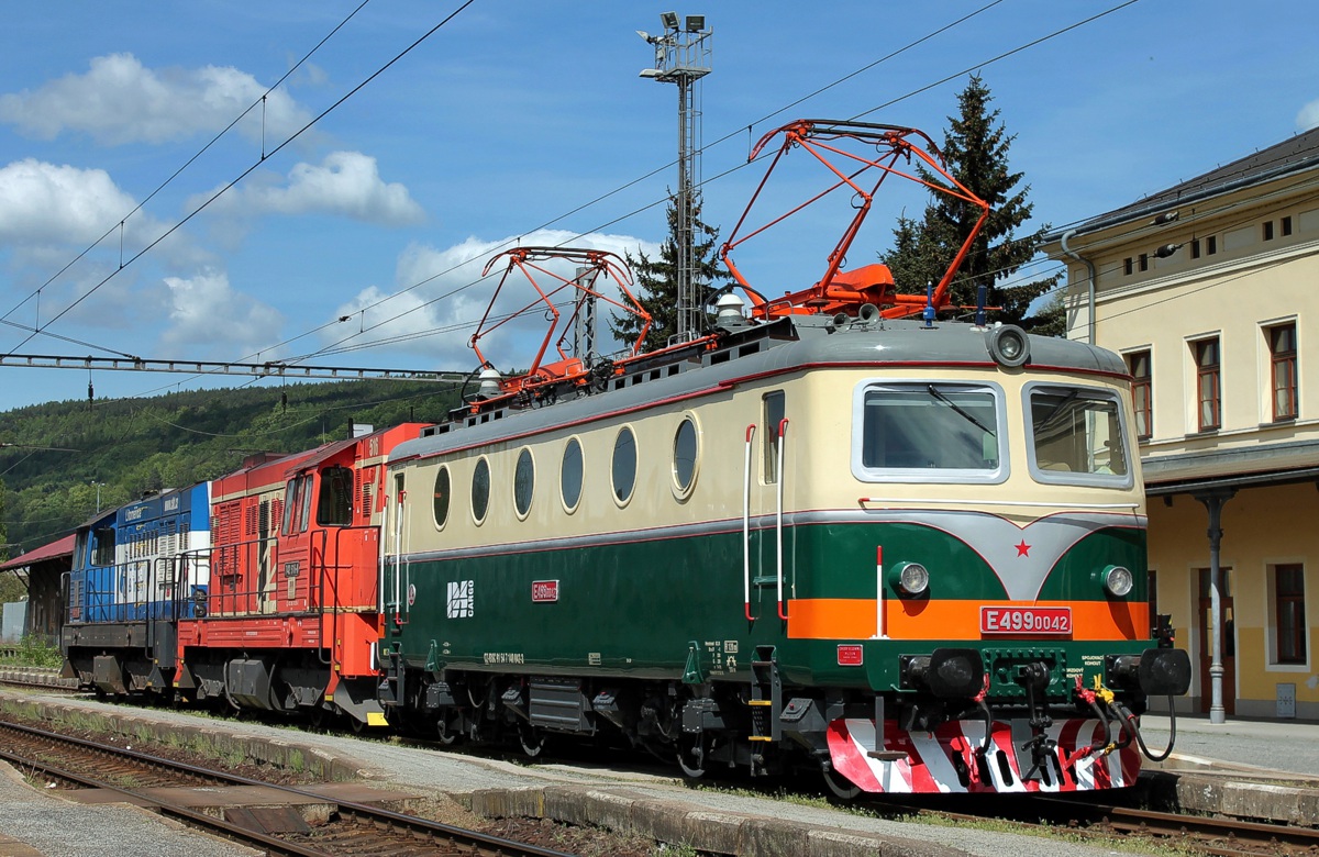 [1200x780] 140042h.jpg