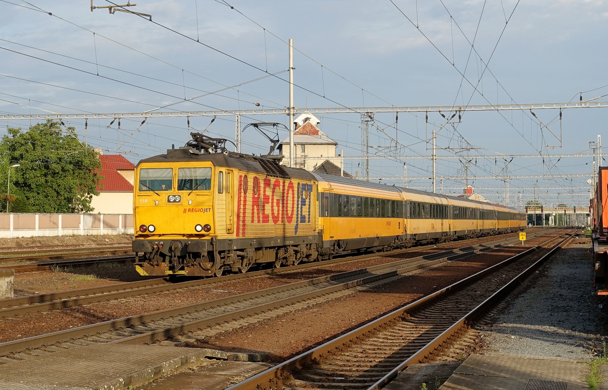 [1200x770] 162118c.jpg