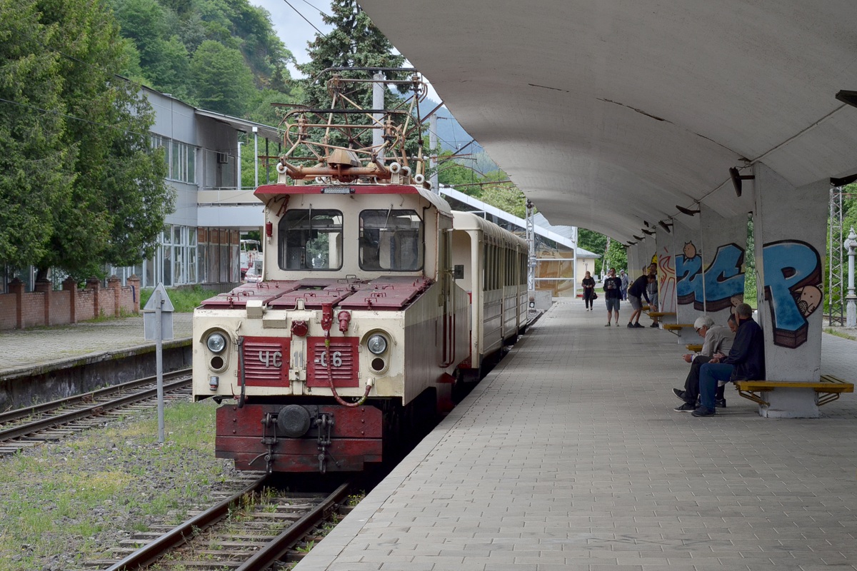 [1200x800] CS11_06j.jpg