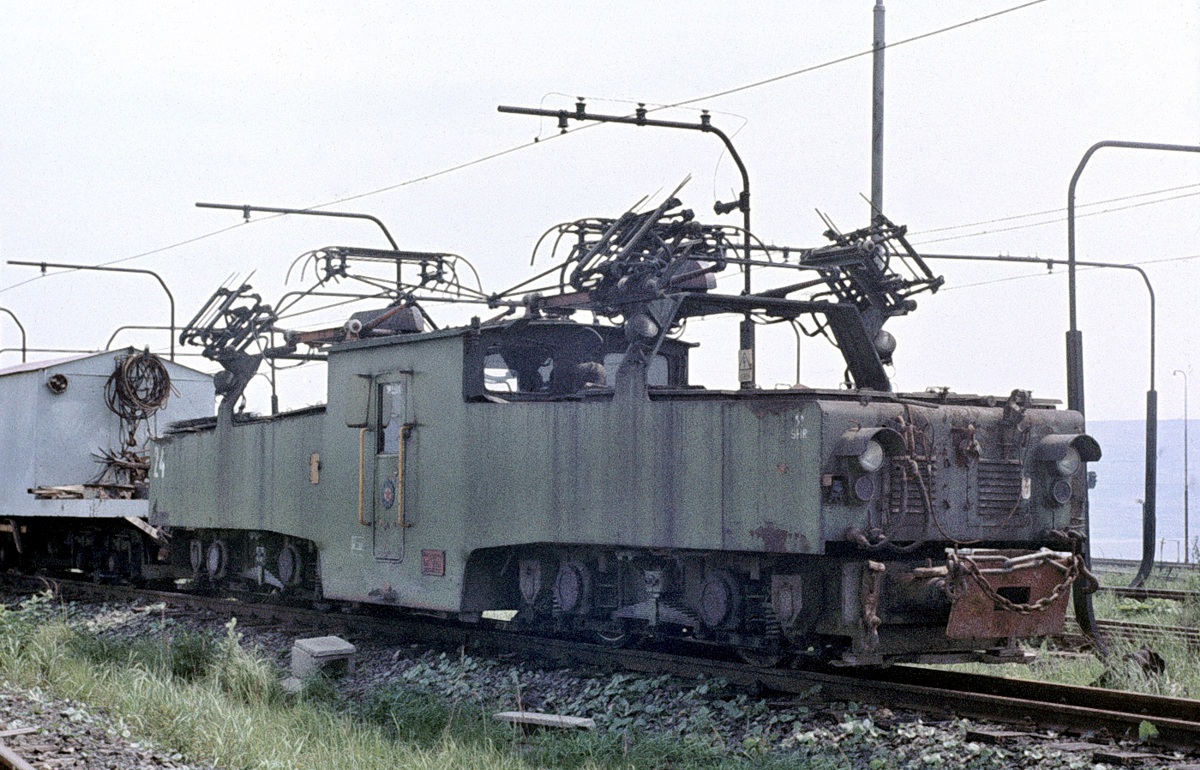 [1200x770] SHR24a.jpg