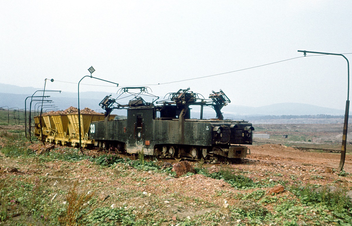 [1200x770] SHR33a.jpg