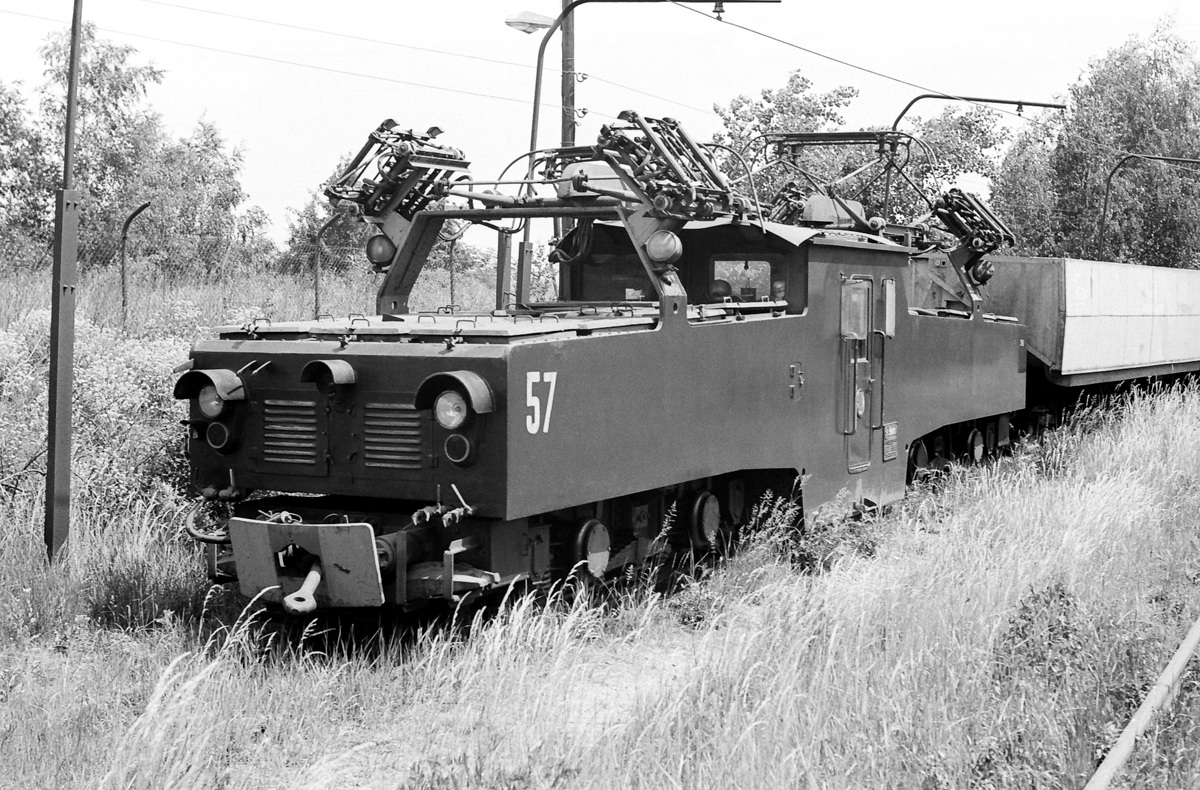 [1200x790] SHR57a.jpg