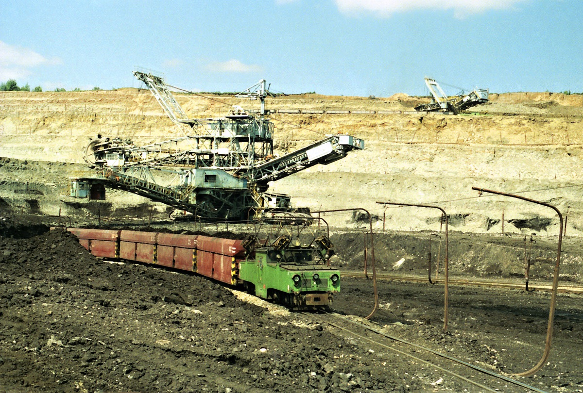 [1200x810] SU192a.jpg