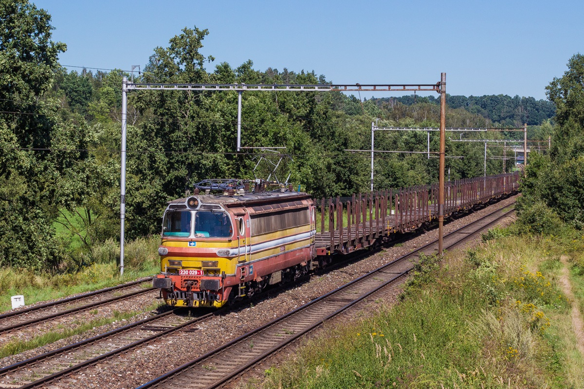 [1200x800] 230029f.jpg