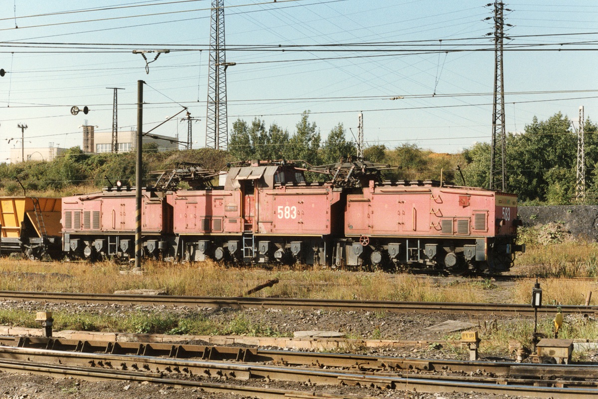 [1200x800] MUS_26Em583a.jpg