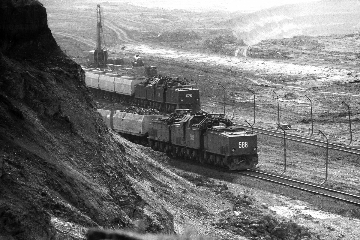 [1200x800] MUS_26Em588a.jpg