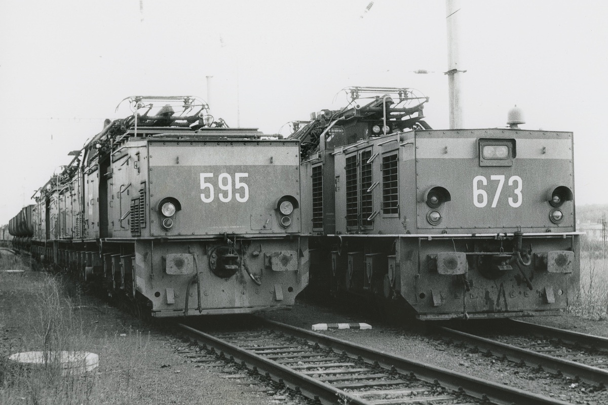 [1200x800] MUS_26Em595b.jpg