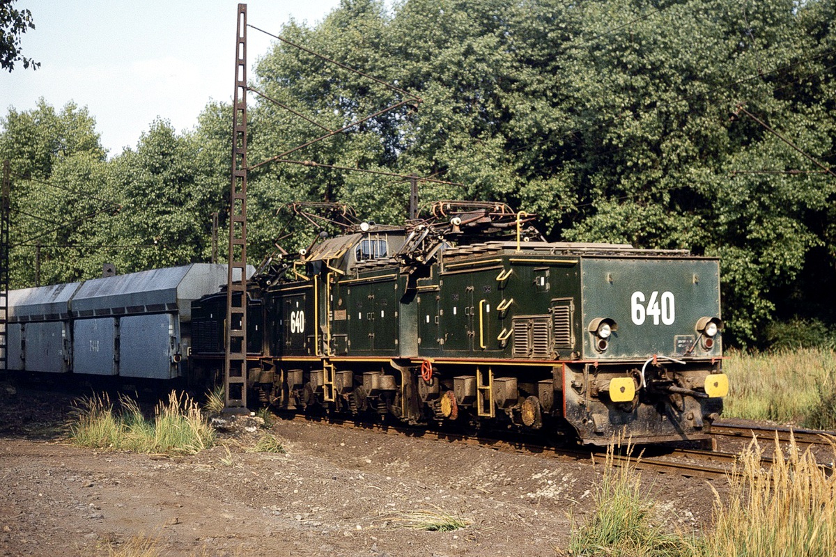 [1200x800] MUS_26Em640a.jpg