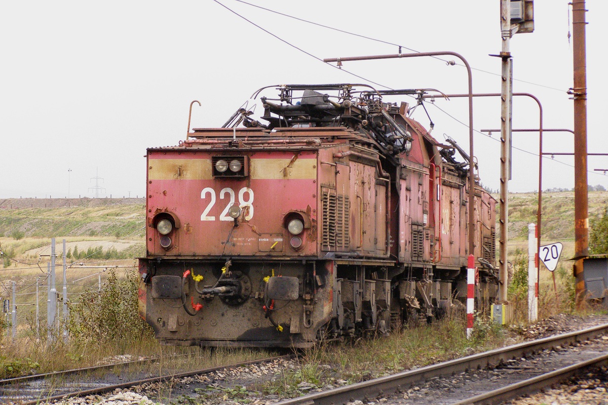 [1200x800] SU_26Em228a.jpg