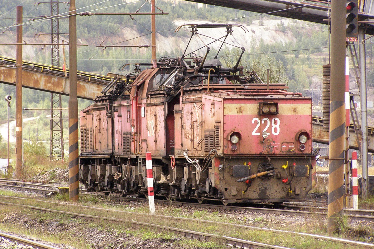 [1200x800] SU_26Em228c.jpg