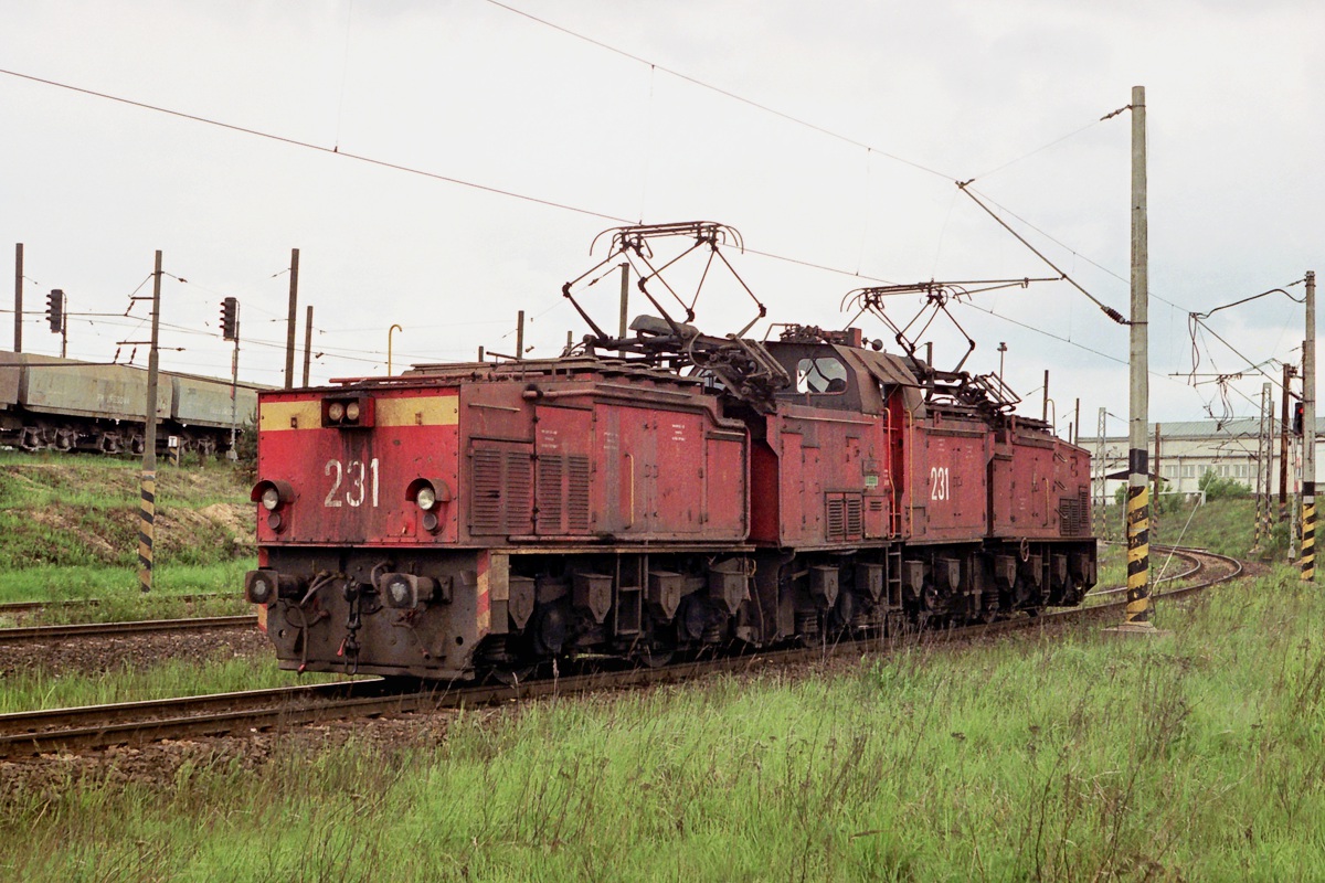 [1200x800] SU_26Em231d.jpg