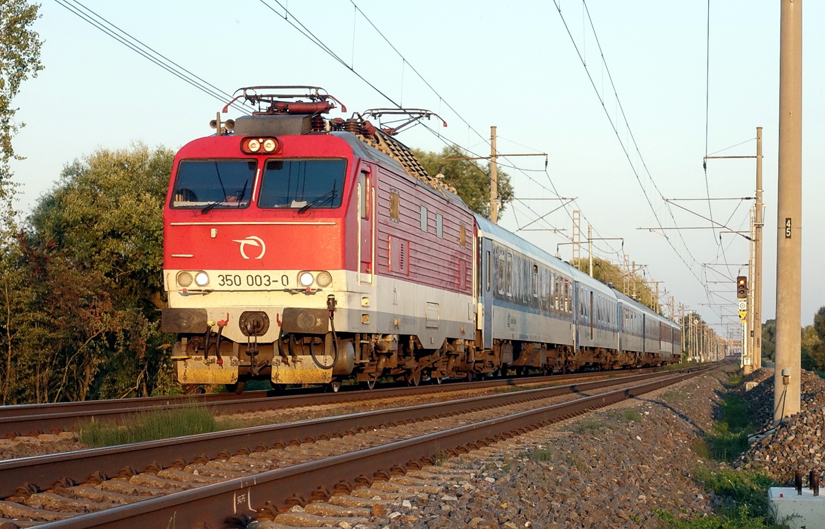 [1200x770] 350003k.jpg