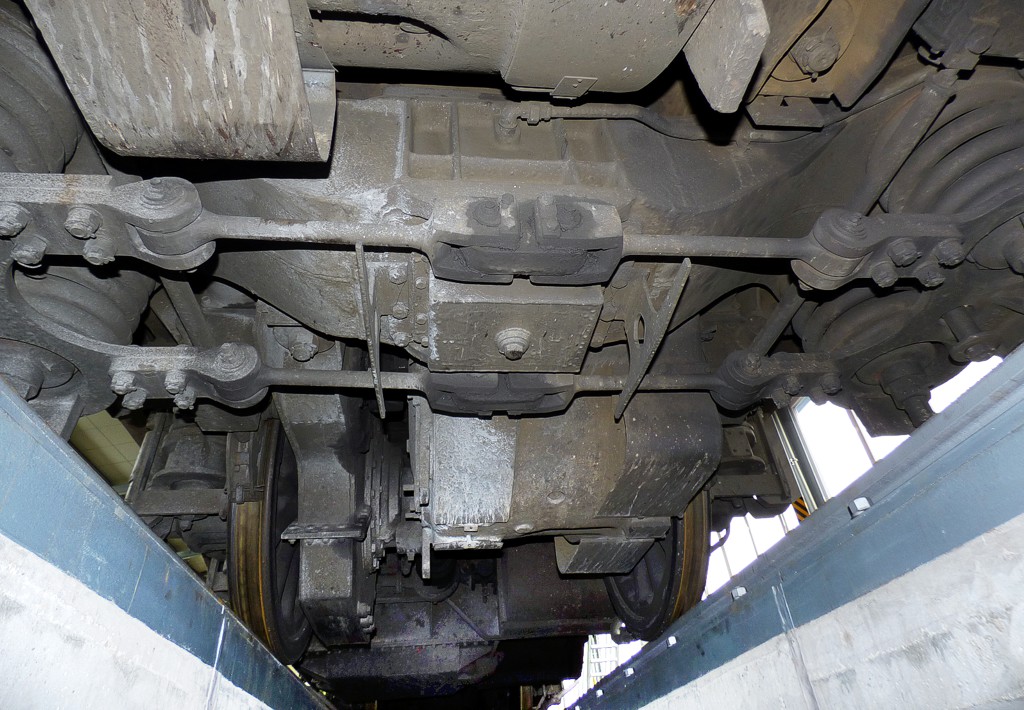 [1024x710] 350003podvozek2.jpg