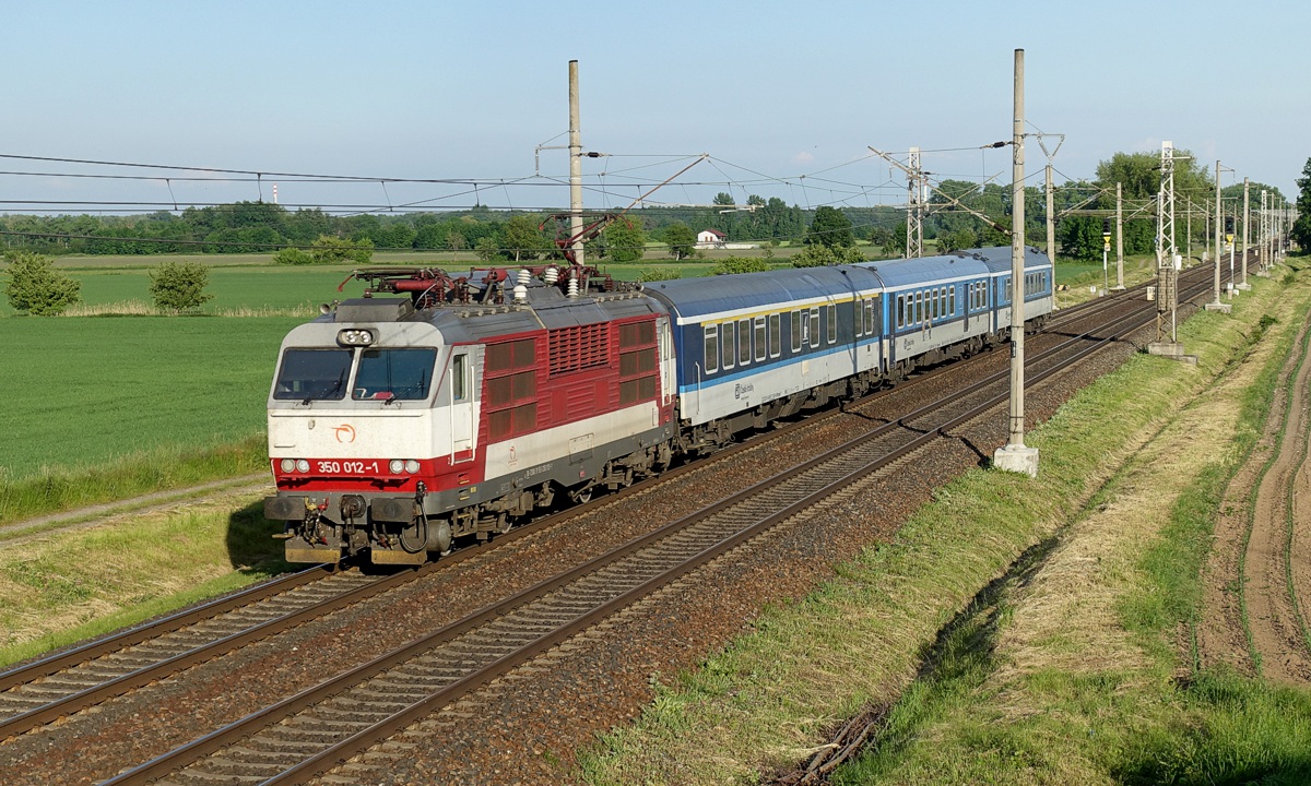 [1200x720] 350012j.jpg