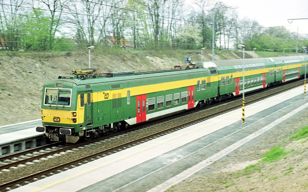 [1024x640] 470001h.jpg