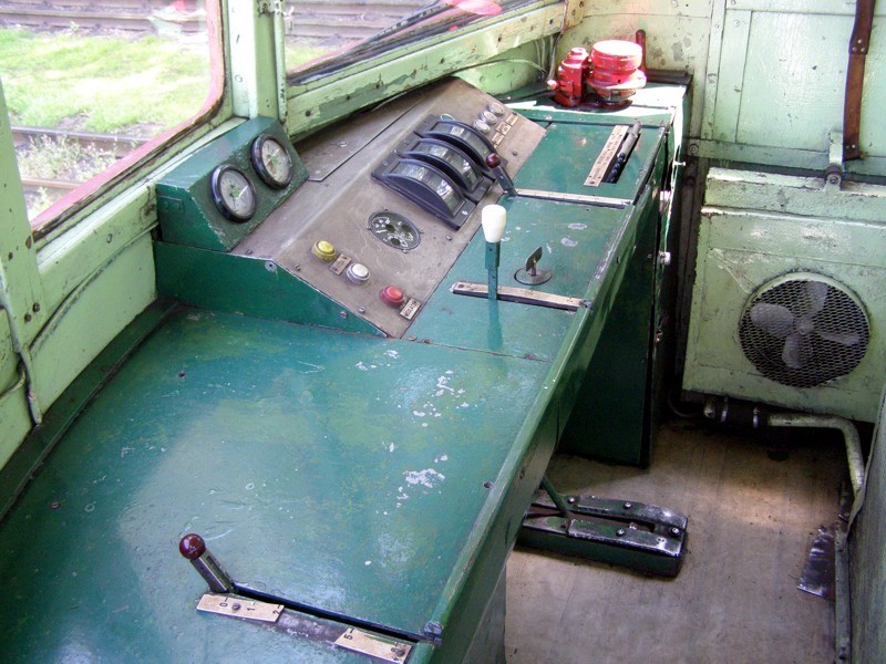 [800x600] 705906pult1.jpg