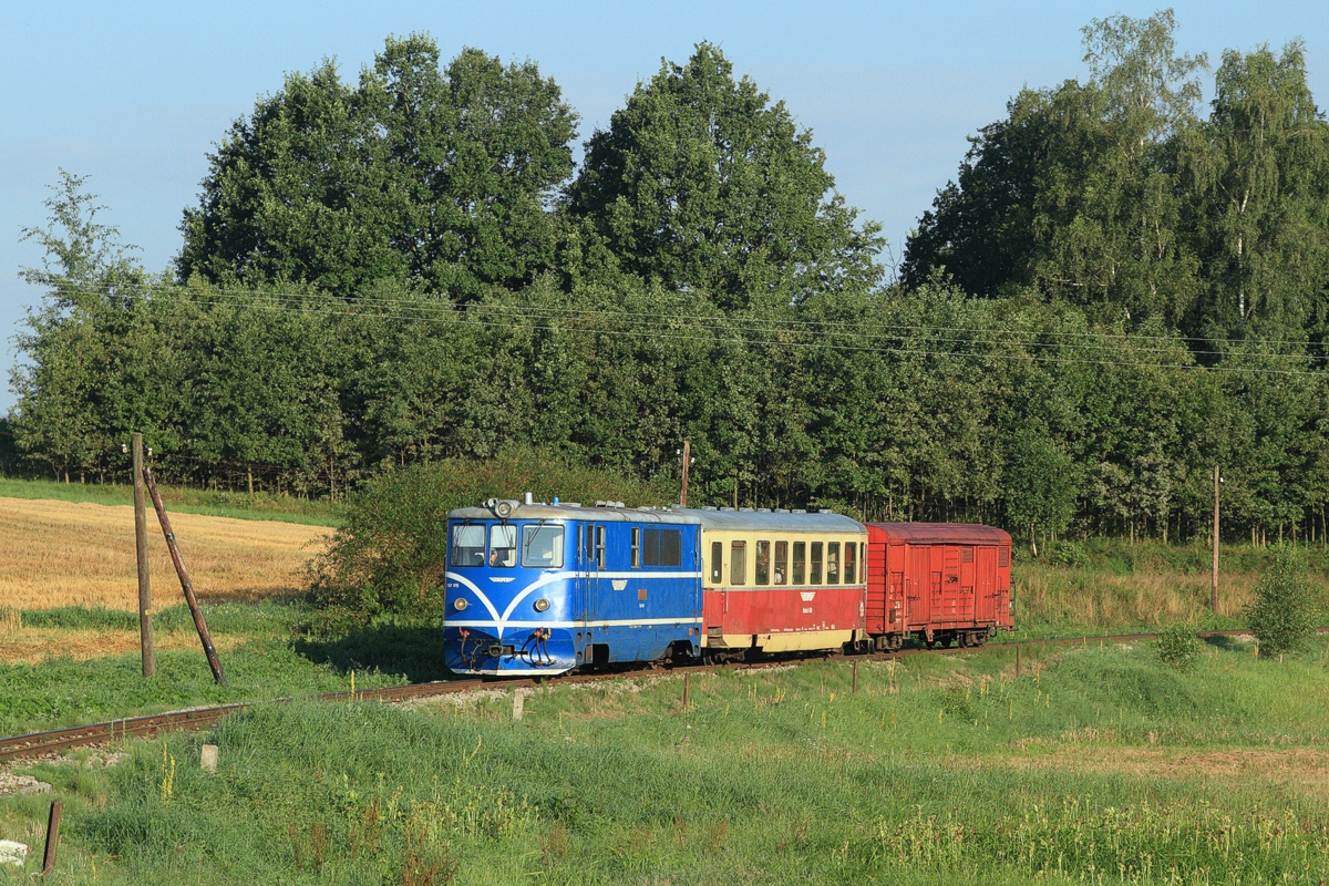 [1200x800] 705915j.jpg