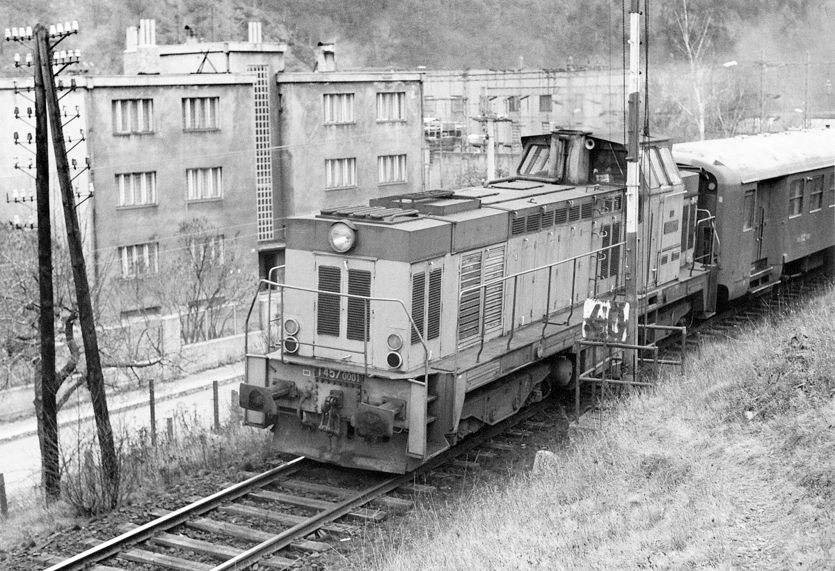 [1200x820] 730001h.jpg