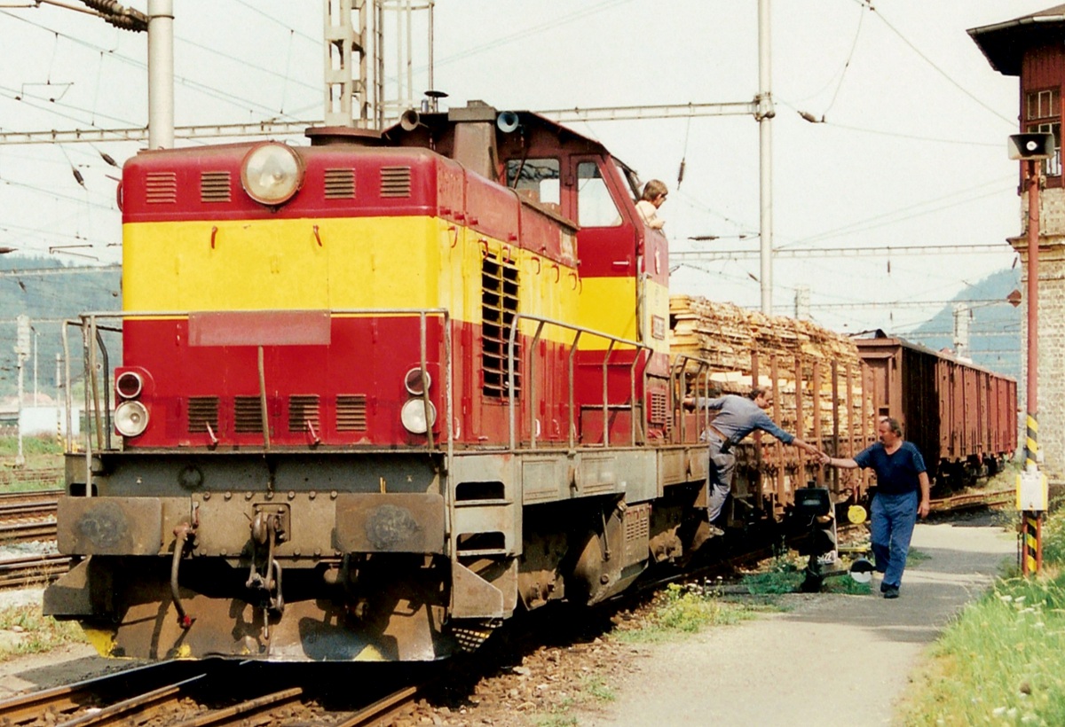 [1200x820] 735222a.jpg