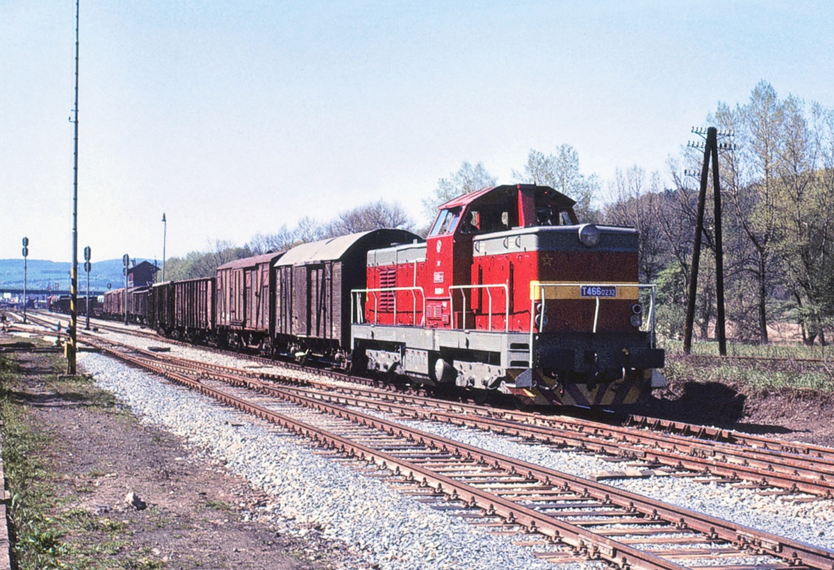 [1200x820] 735232a.jpg