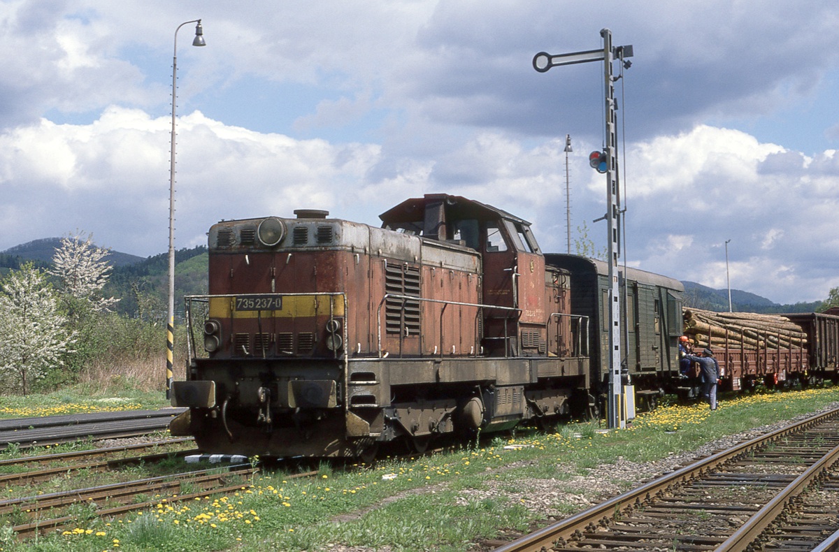 [1200x790] 735237a.jpg