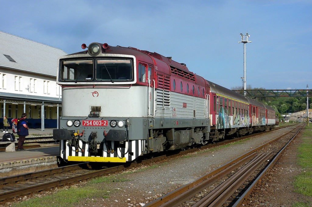 [1024x680] 754003d.jpg