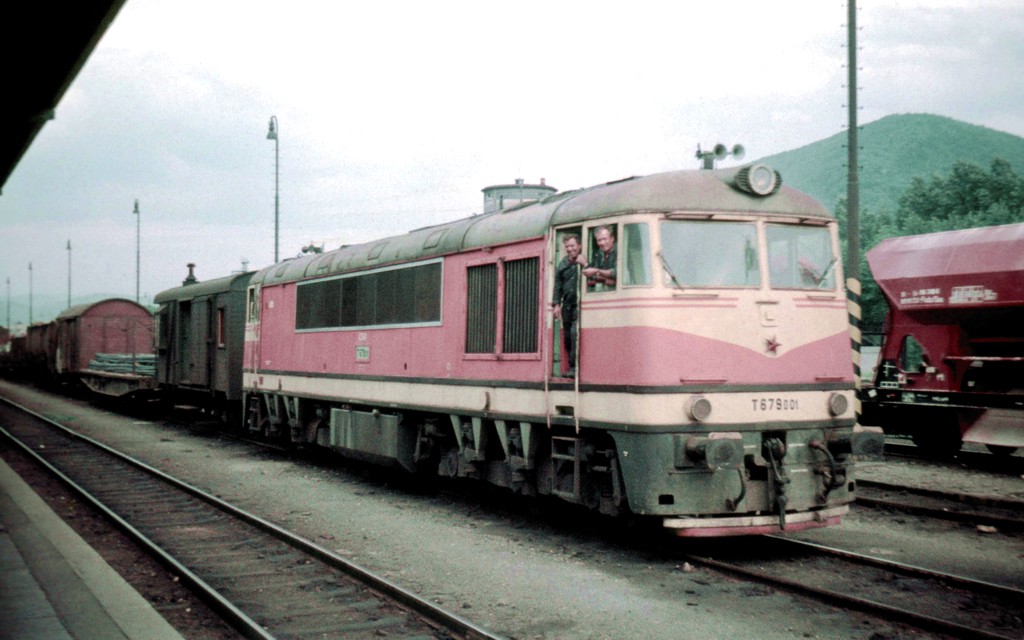 [1024x640] 776001f.jpg