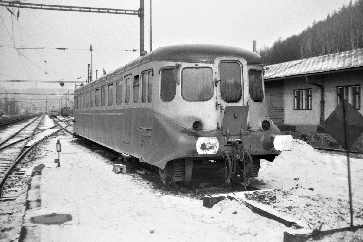 [1200x800] 825001_e.jpg