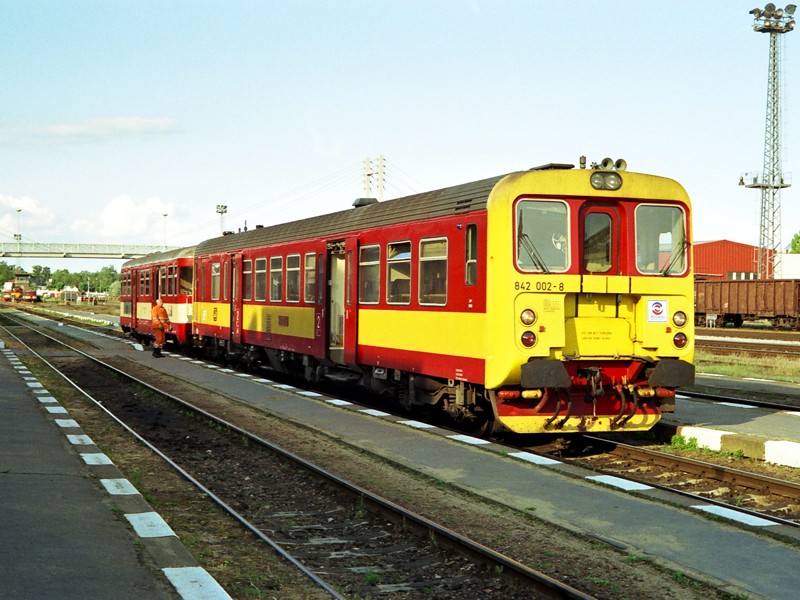 [800x600] 842002a.jpg