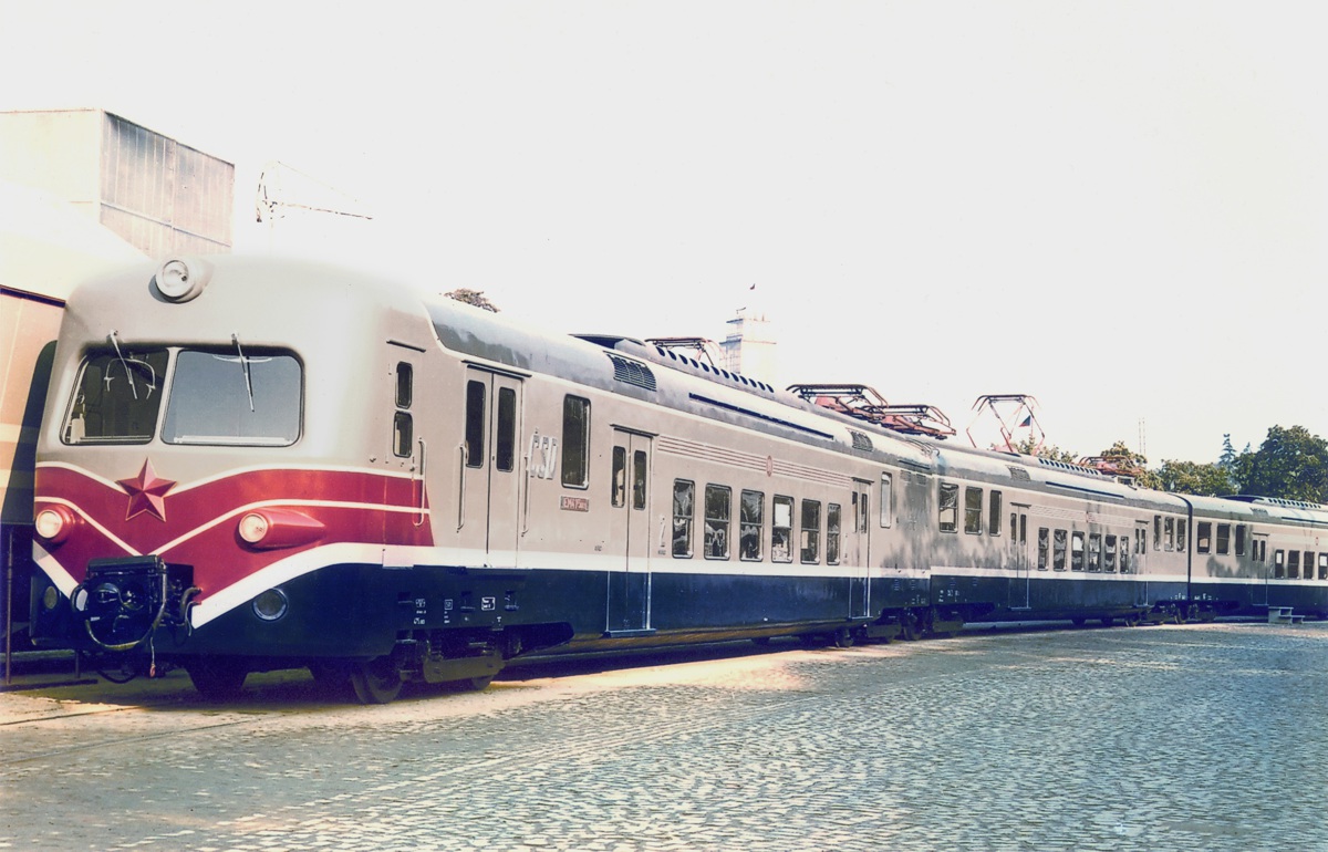 [1200x770] EM475003o.jpg