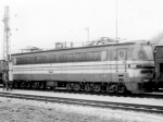 S6990001y.jpg