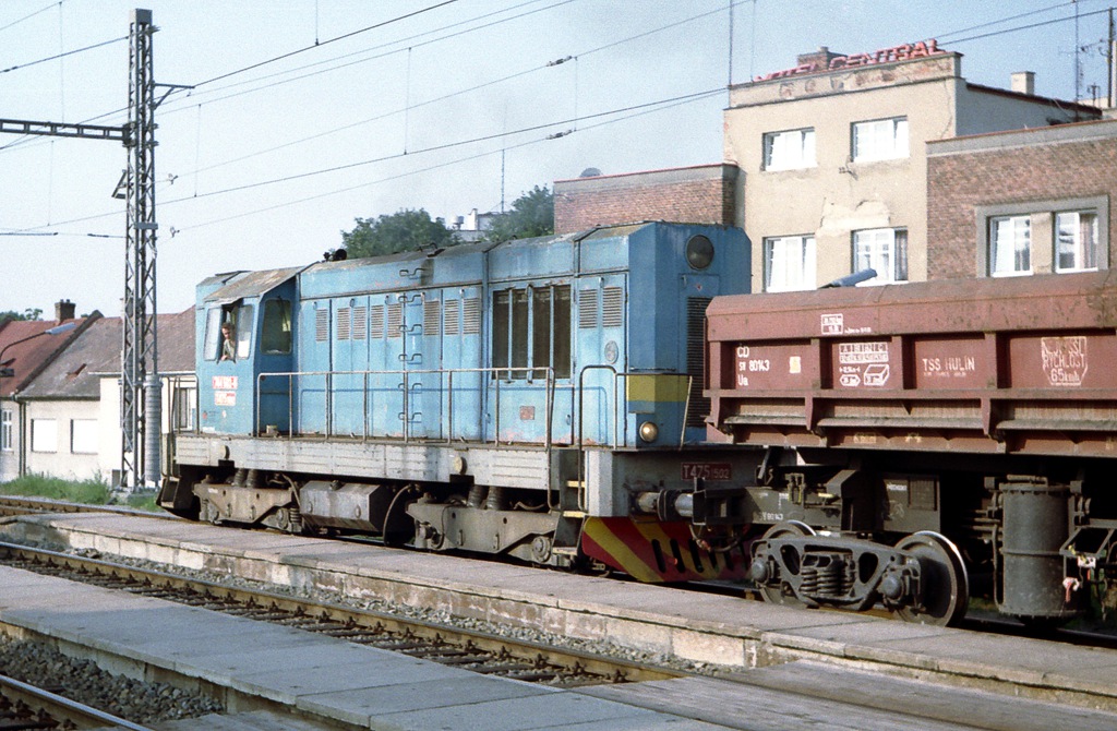 [1024x670] 744502d.jpg