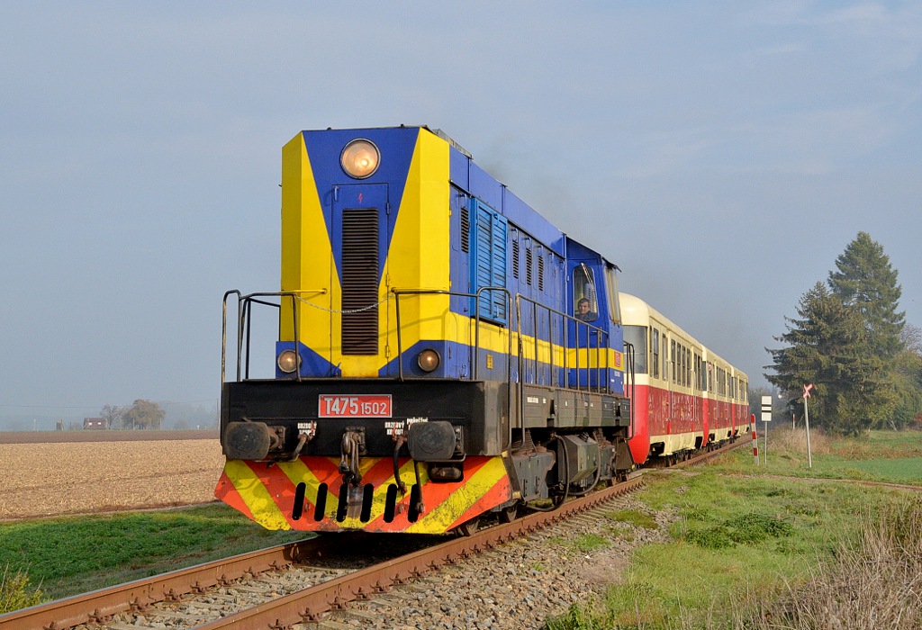 [1024x700] 744502q.jpg